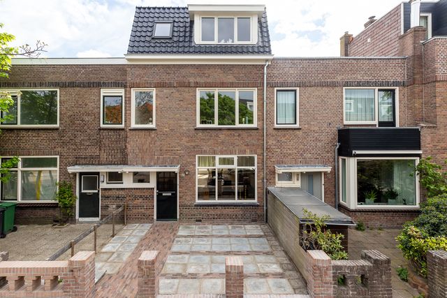 Arnoldystraat 12, Haarlem