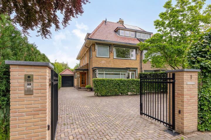 Bachlaan 1, Heemstede