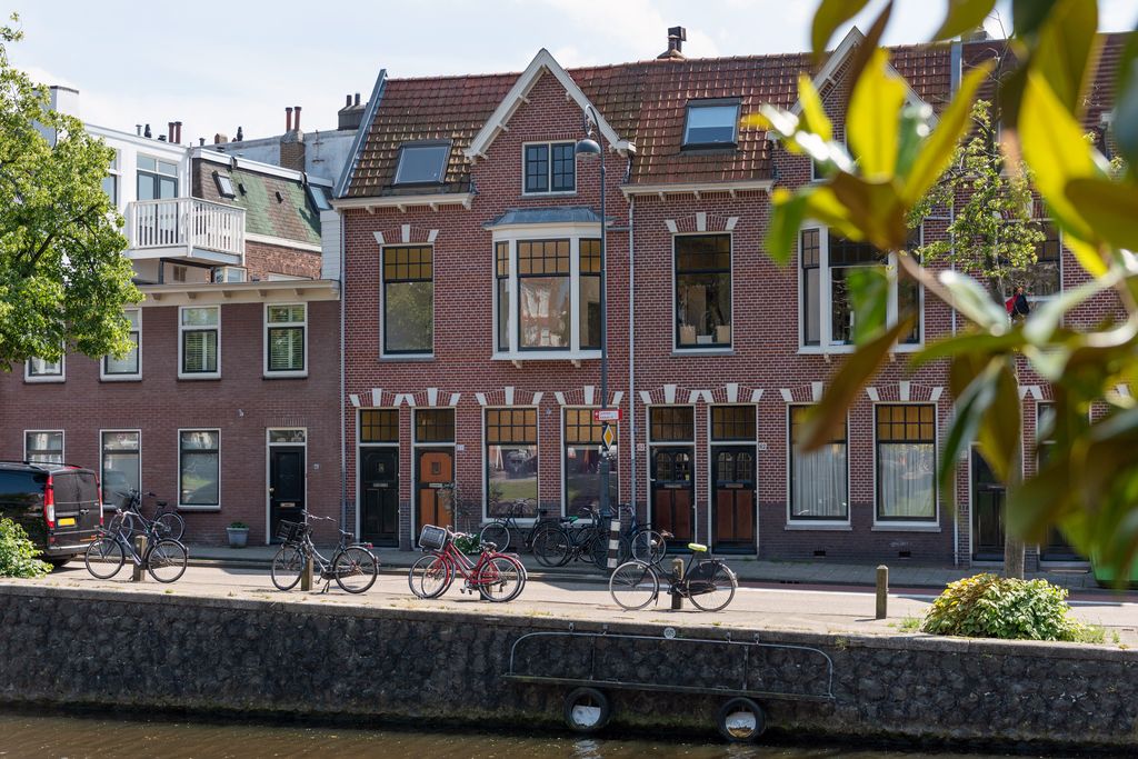 Gasthuissingel 64 rood, Haarlem