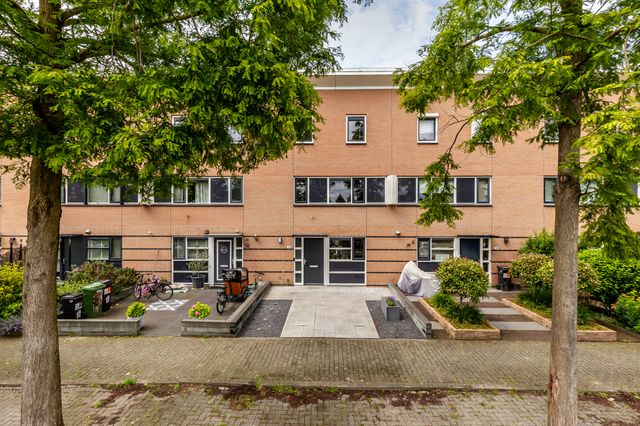 Gunterstein 12, Nieuw-Vennep