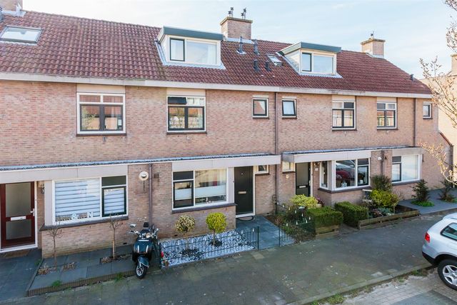 Kerkenmaaijerskamp 9, Velserbroek