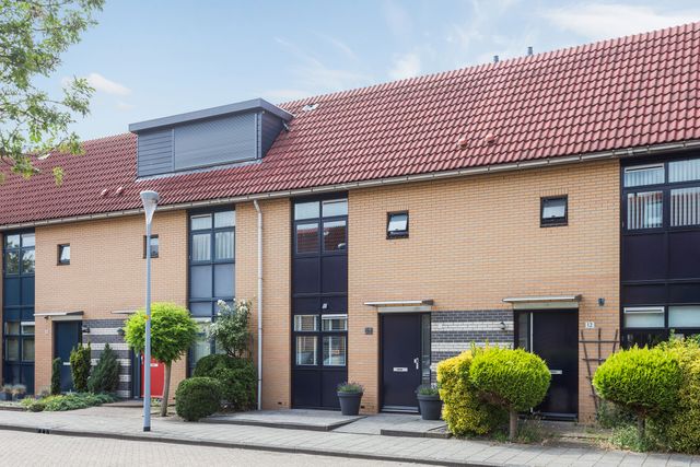 Nijenburg 10, Hoofddorp
