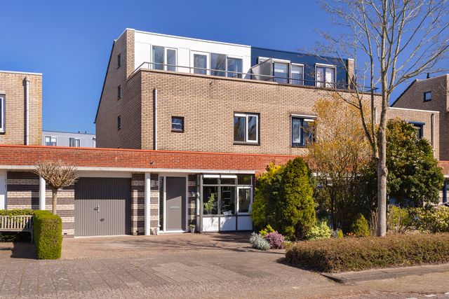 Rondenburglaan 10, Hoofddorp