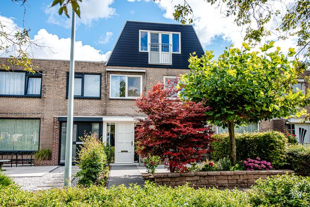 Van den Berghlaan 521, Hoofddorp