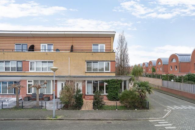 Zuilensteinsingel 130, Nieuw-Vennep